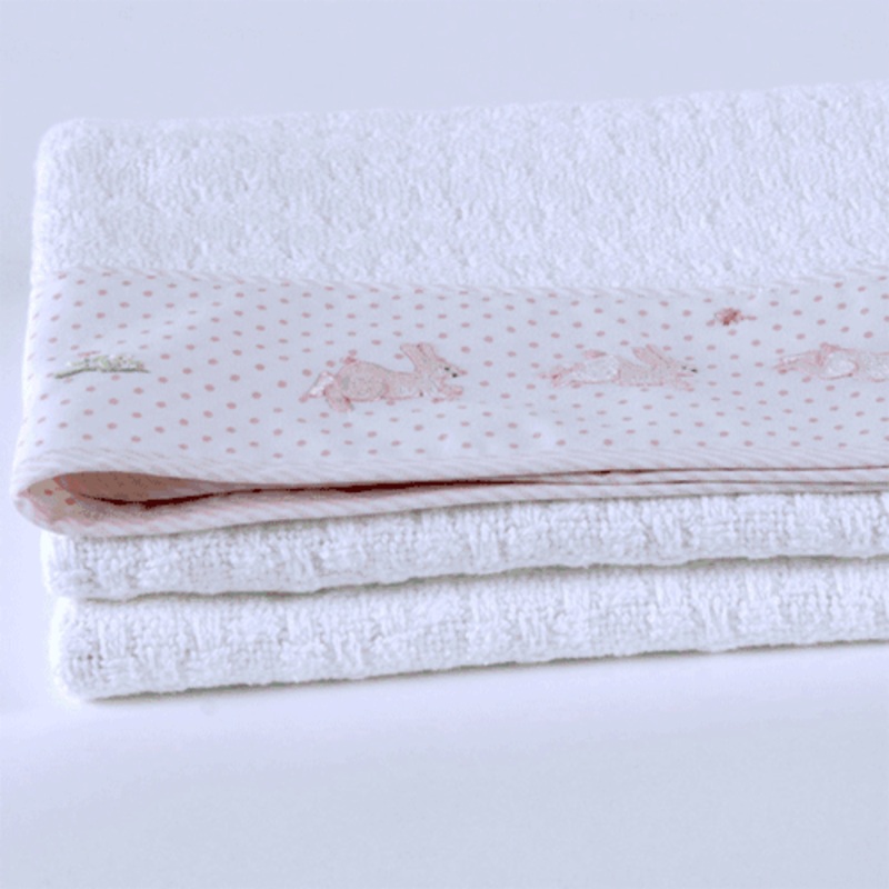 Gordonsbury Bunny Tea Party Cotton Cable Crib Blanket