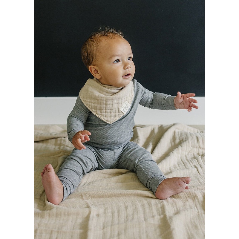 Oatmeal Muslin Bib